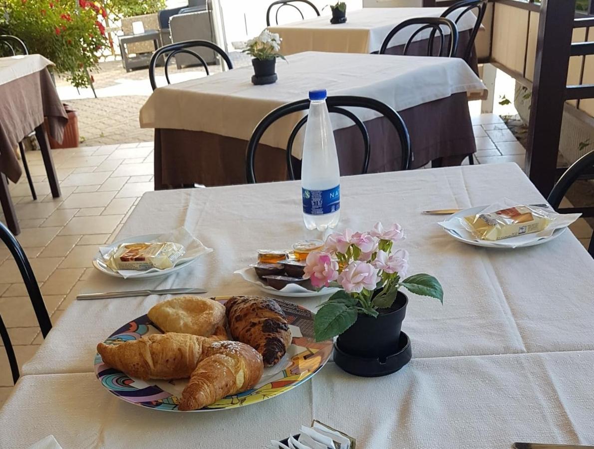 Hotel Autostello Castellana Grotte Εξωτερικό φωτογραφία