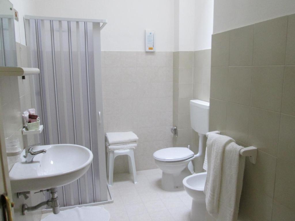 Hotel Autostello Castellana Grotte Δωμάτιο φωτογραφία